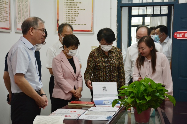 <a href='http://www.bq6njw2.xyz/9a/4b/c4153a105035/page.htm' target='_blank' title='翁鐵慧考察學院“啟航”全國樣板黨支部工作室'>翁鐵慧考察學院“啟航”全國樣板黨支部工作室</a>